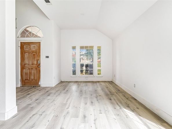 308  Ranch Trail , Mansfield Texas 76063