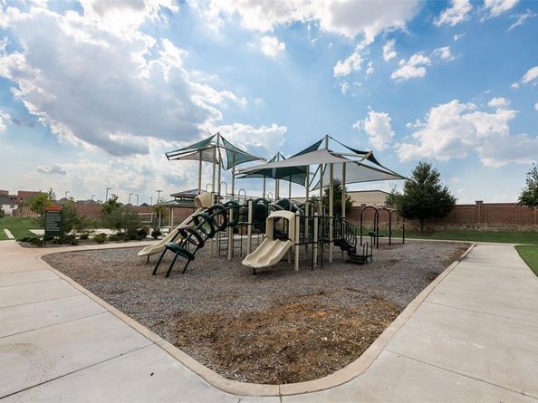 634  Cobblestone Lane , Irving Texas 75039