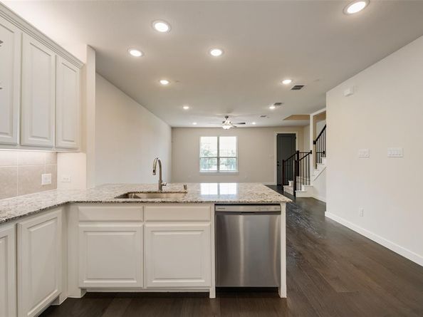 634  Cobblestone Lane , Irving Texas 75039