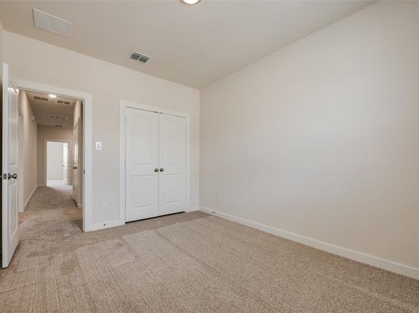 634  Cobblestone Lane , Irving Texas 75039