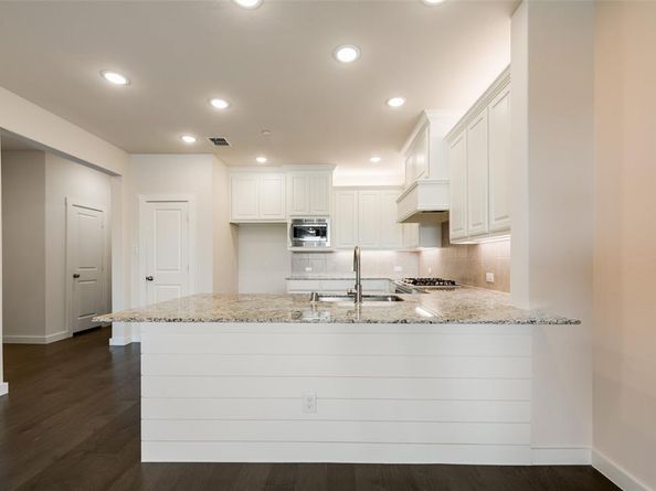 634  Cobblestone Lane , Irving Texas 75039