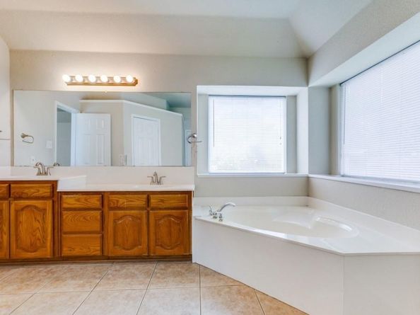 1320  Glendover Drive , Allen Texas 75013