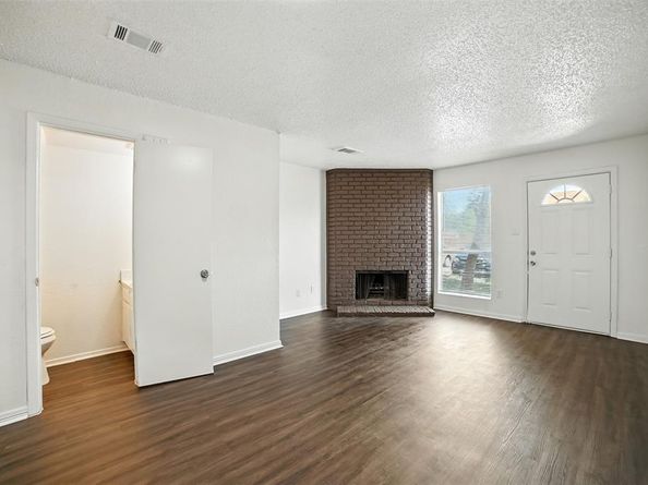 2273  Aspen Drive , Dallas Texas 75227