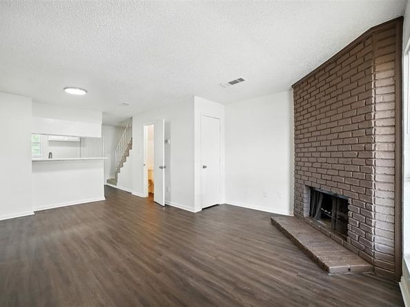 2273  Aspen Drive , Dallas Texas 75227