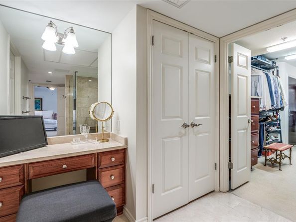 5909  Luther Lane  1701, Dallas Texas 75225