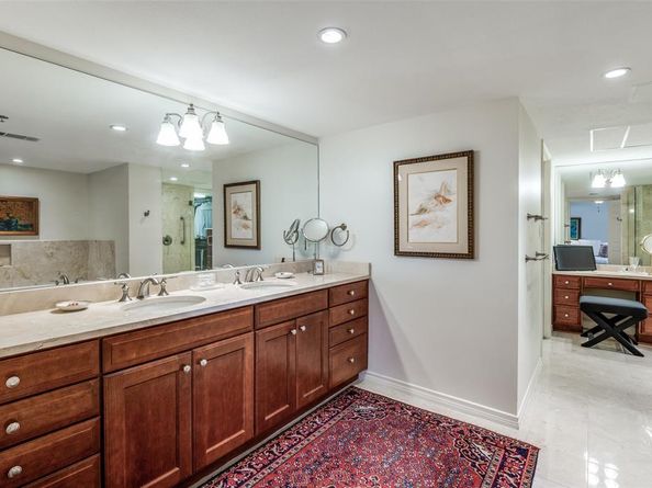 5909  Luther Lane  1701, Dallas Texas 75225