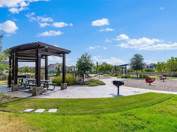 1421  Rose Willow Way , Arlington Texas 76005