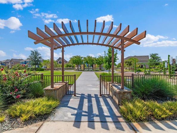 1421  Rose Willow Way , Arlington Texas 76005