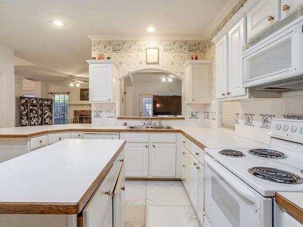 7905 W Hulen Park Circle , Fort Worth Texas 76123