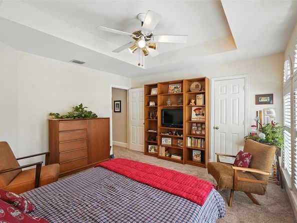 3833  Hunters Trail , Carrollton Texas 75007