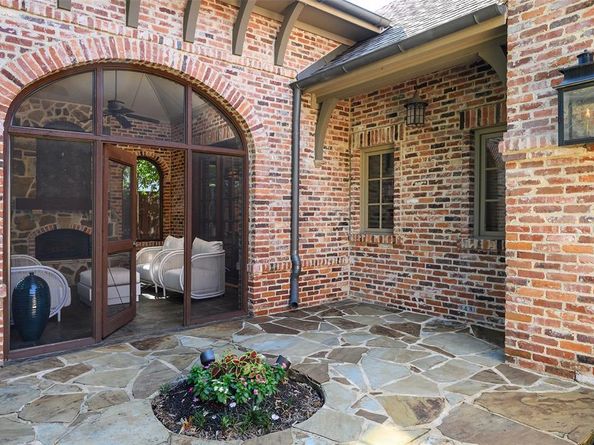 5806  Willow Lane , Dallas Texas 75230