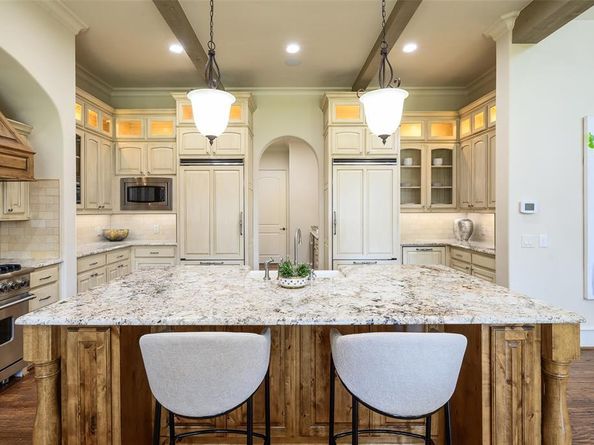 5806  Willow Lane , Dallas Texas 75230