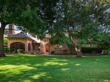 5806  Willow Lane 