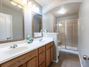 1039  Lucy Lane , Allen Texas 75013