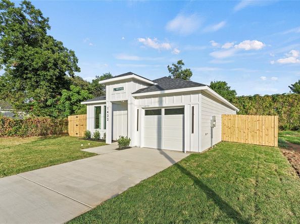 1422  Mcdonald Avenue , Dallas Texas 75215