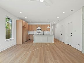 1422  Mcdonald Avenue , Dallas Texas 75215