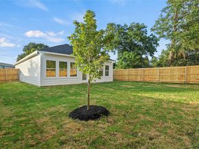 1422  Mcdonald Avenue , Dallas Texas 75215