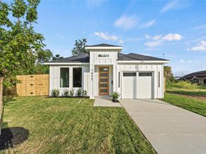 1422  Mcdonald Avenue , Dallas Texas 75215