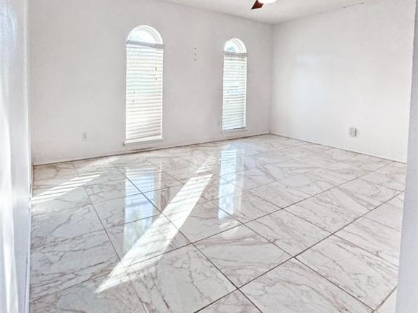 1425  Meridian Way , Garland Texas 75040