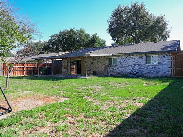 1425  Meridian Way , Garland Texas 75040