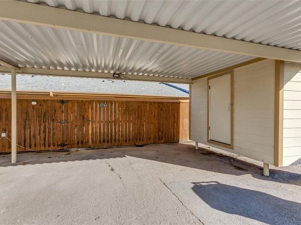 13784  Brookgreen Circle , Dallas Texas 75240