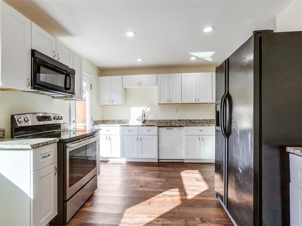13784  Brookgreen Circle , Dallas Texas 75240