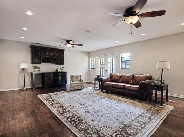 2504  Evans Drive , Plano Texas 75075