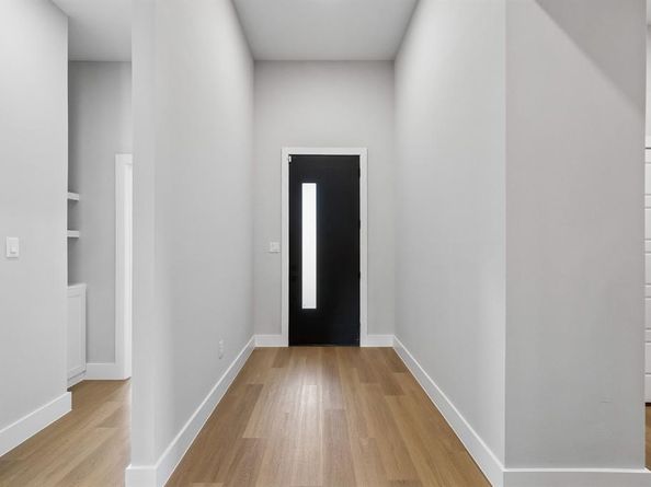 2518  Jeff Street , Dallas Texas 75212