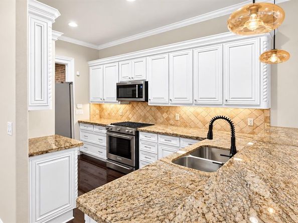 5418  Martel Avenue , Dallas Texas 75206