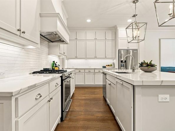 4920  Kelton Drive , Dallas Texas 75209