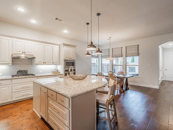 1205  Ivy Charm Way , Arlington Texas 76005
