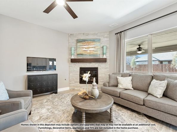 1053  Hickory Chase Lane , Crowley Texas 76036
