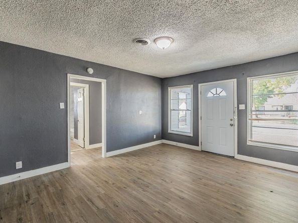 1106  Oak Street , Grand Prairie Texas 75050
