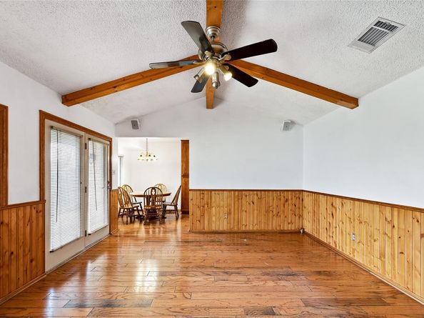 3826  Pendleton Court , Irving Texas 75062