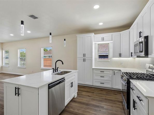 1404 E Cannon Street , Fort Worth Texas 76104