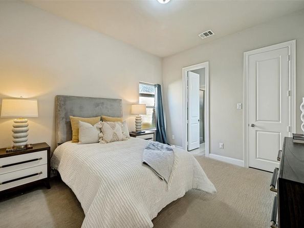 2817  Links  , The Colony Texas 75056