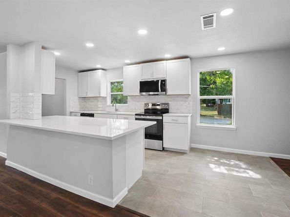 5001  Meadowbrook Drive , Fort Worth Texas 76103