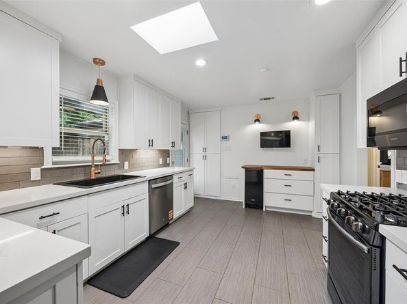 4013  Valley Ridge Road , Dallas Texas 75220