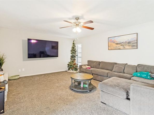 10826  Wallbrook Drive , Dallas Texas 75238