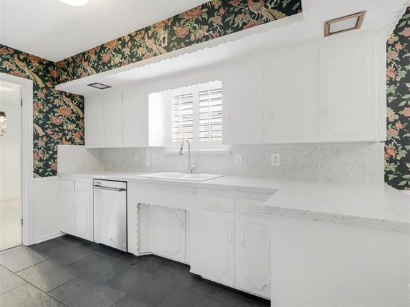 9523  Highedge Drive , Dallas Texas 75238