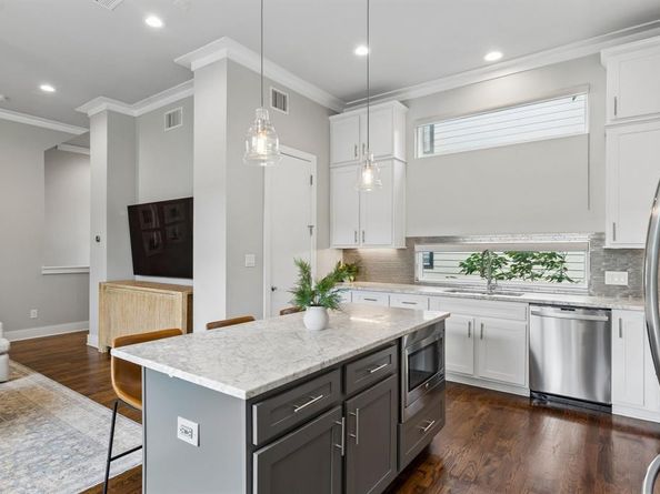 4402  Lafayette Street  B, Dallas Texas 75204