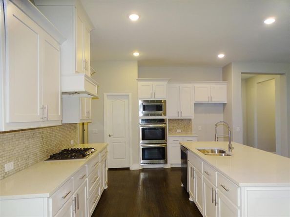 2125  Flora Lane , DeSoto Texas 75115
