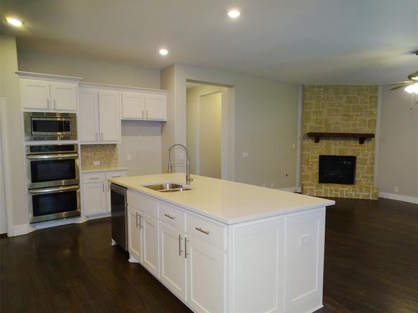 2125  Flora Lane , DeSoto Texas 75115