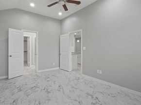1542  Caldwell Street , Dallas Texas 75223