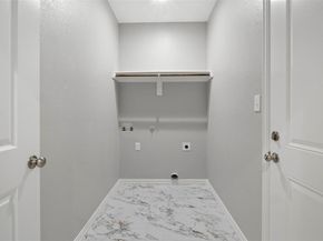 1542  Caldwell Street , Dallas Texas 75223