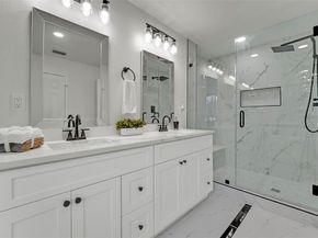 2114  Via Vista  , Carrollton Texas 75006
