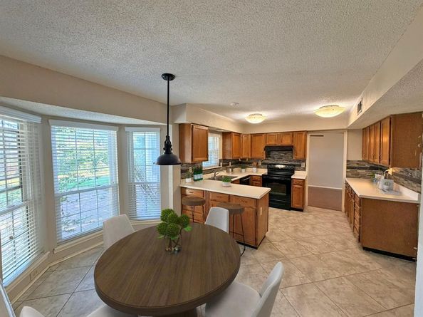 6801  Greenspring Drive , Arlington Texas 76016