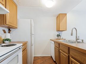 2702  Douglas Avenue  143, Dallas Texas 75219