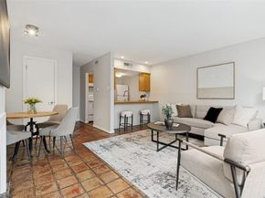 2702  Douglas Avenue  143, Dallas Texas 75219