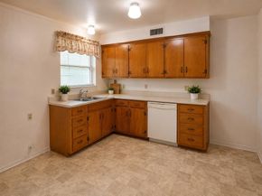 4708  Dove Creek Way , Dallas Texas 75232